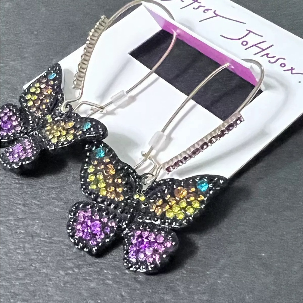 NWT 🖤🦋🖤 Betsey Johnson Pavé Butterfly Earrings Black Multicolor Crystals - Picture 9 of 16